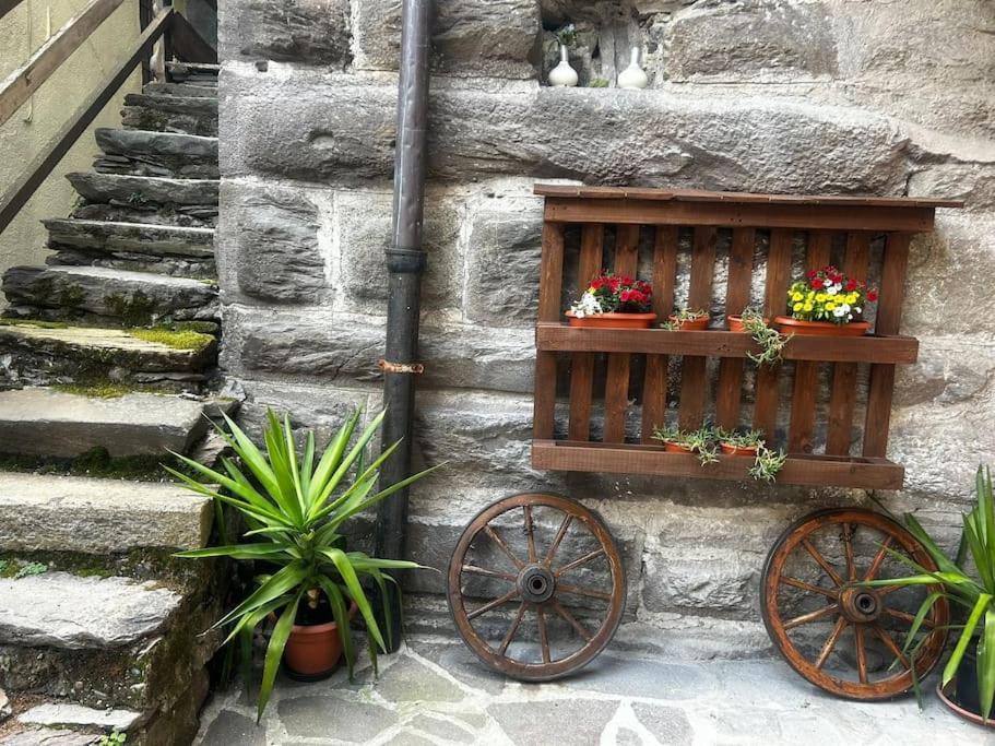 Casa Vacanze La Torre Malonno Buitenkant foto